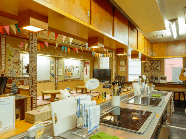 Hana Hostel and Sake Bar Kitchen and Common Room